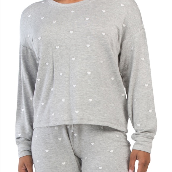 NWT Splendid Pullover top with heart embroidery - Picture 2 of 2